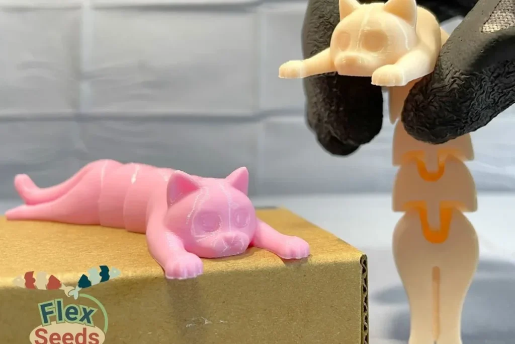 Flexi Holding Cat - cute articulated animals