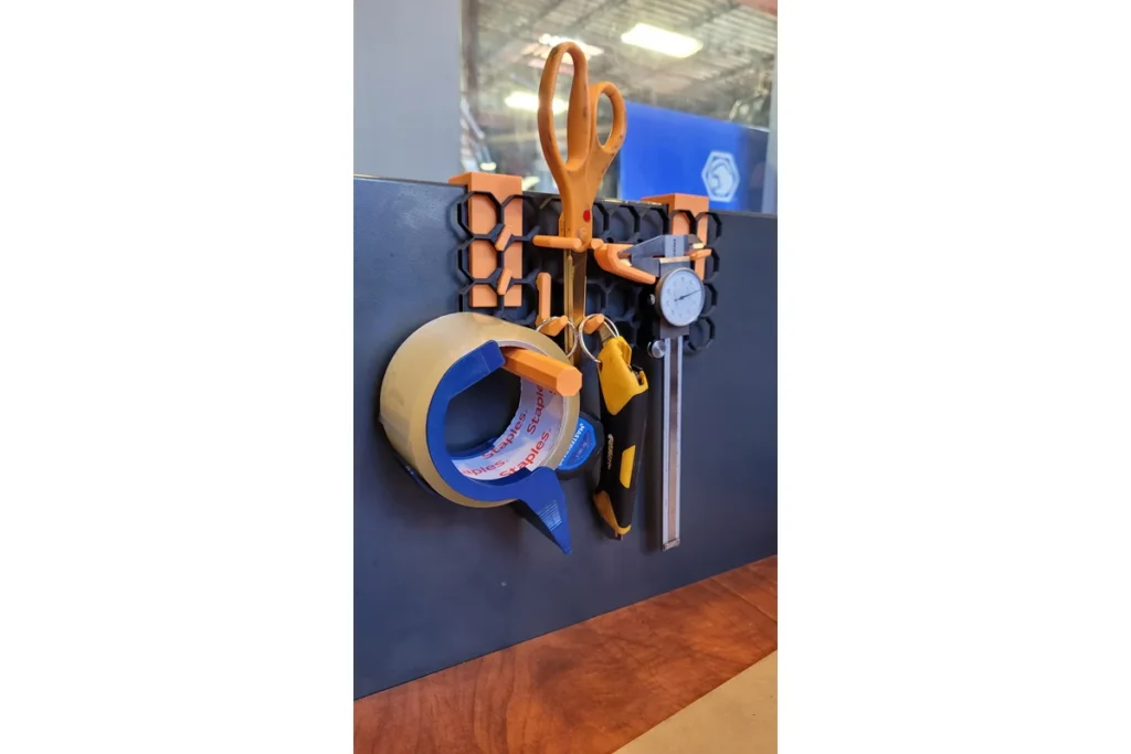 multiboard small thread hanger