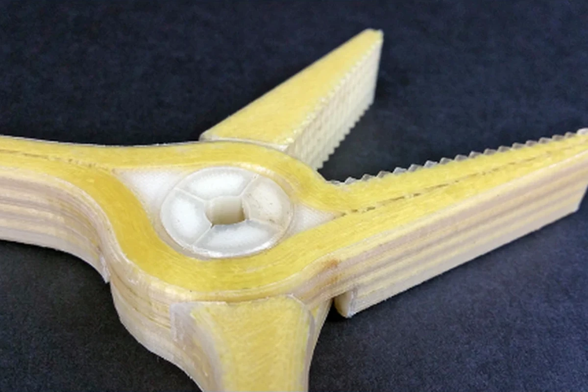 continuous fiber reinforced 3d printing